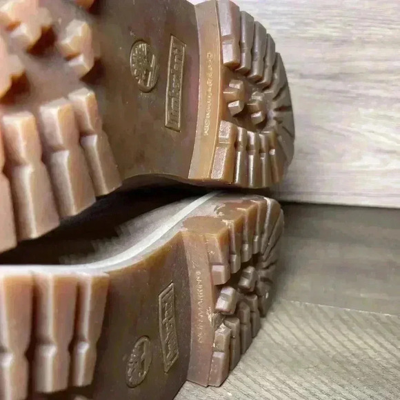 Womens Size 7 Timberland Rebotl Boots 03885-NH Taupe - Picture 13 of 13